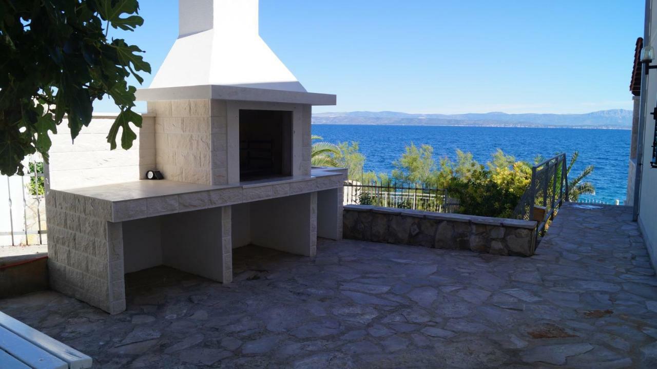Schönes Ferienhaus direkt am Meer Stomorska Exterior foto