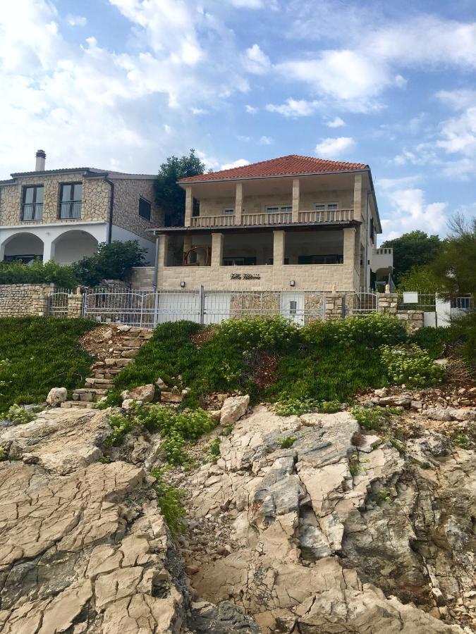 Schönes Ferienhaus direkt am Meer Stomorska Exterior foto